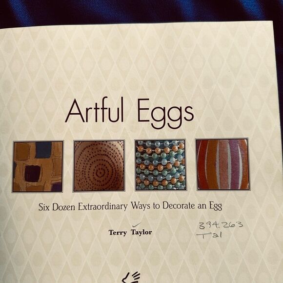 Easter Bunny that sings and jiggles and a 2 Easter Book Bundle!! - Picture 7 of 10